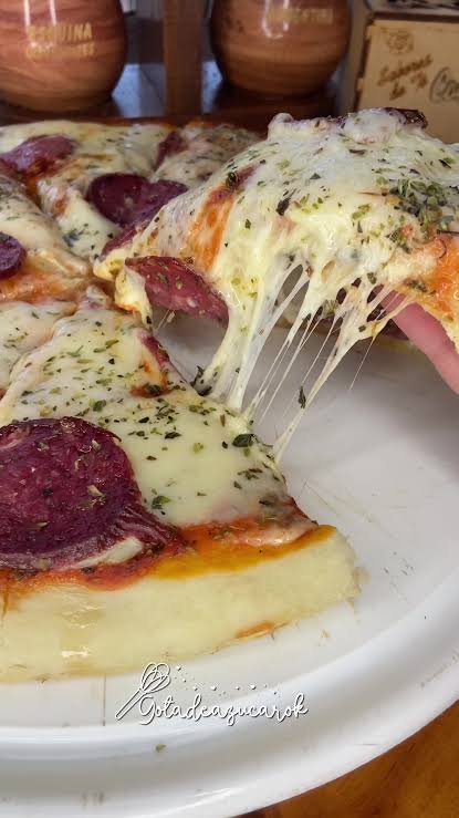 Pizza Calabresa